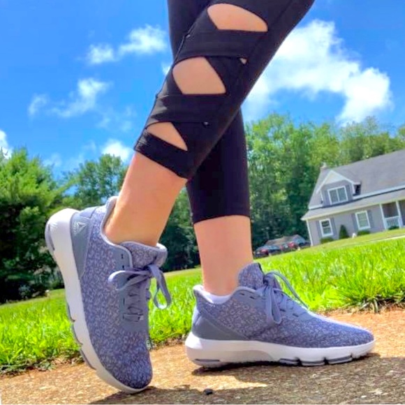 Womens Reebok Sneakers - Picture 1 of 5